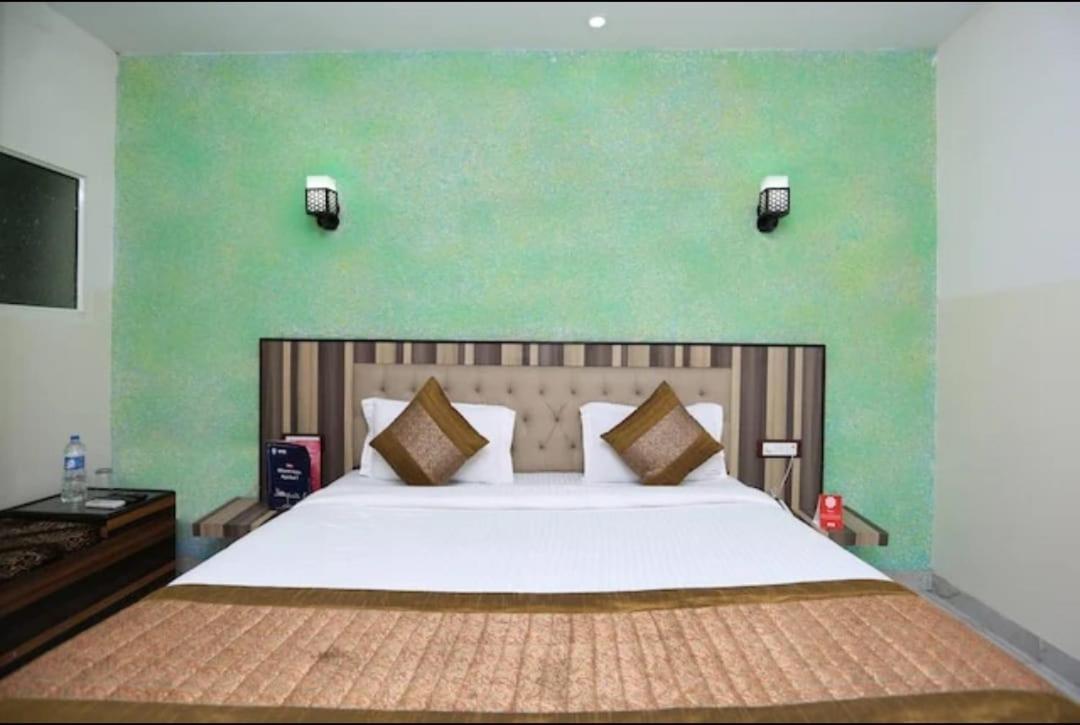 Hotel Airport Inn Near Delhi Airport New Delhi Extérieur photo