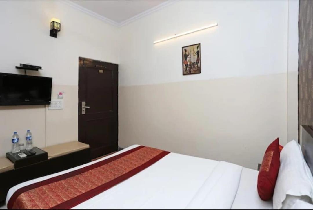 Hotel Airport Inn Near Delhi Airport New Delhi Extérieur photo